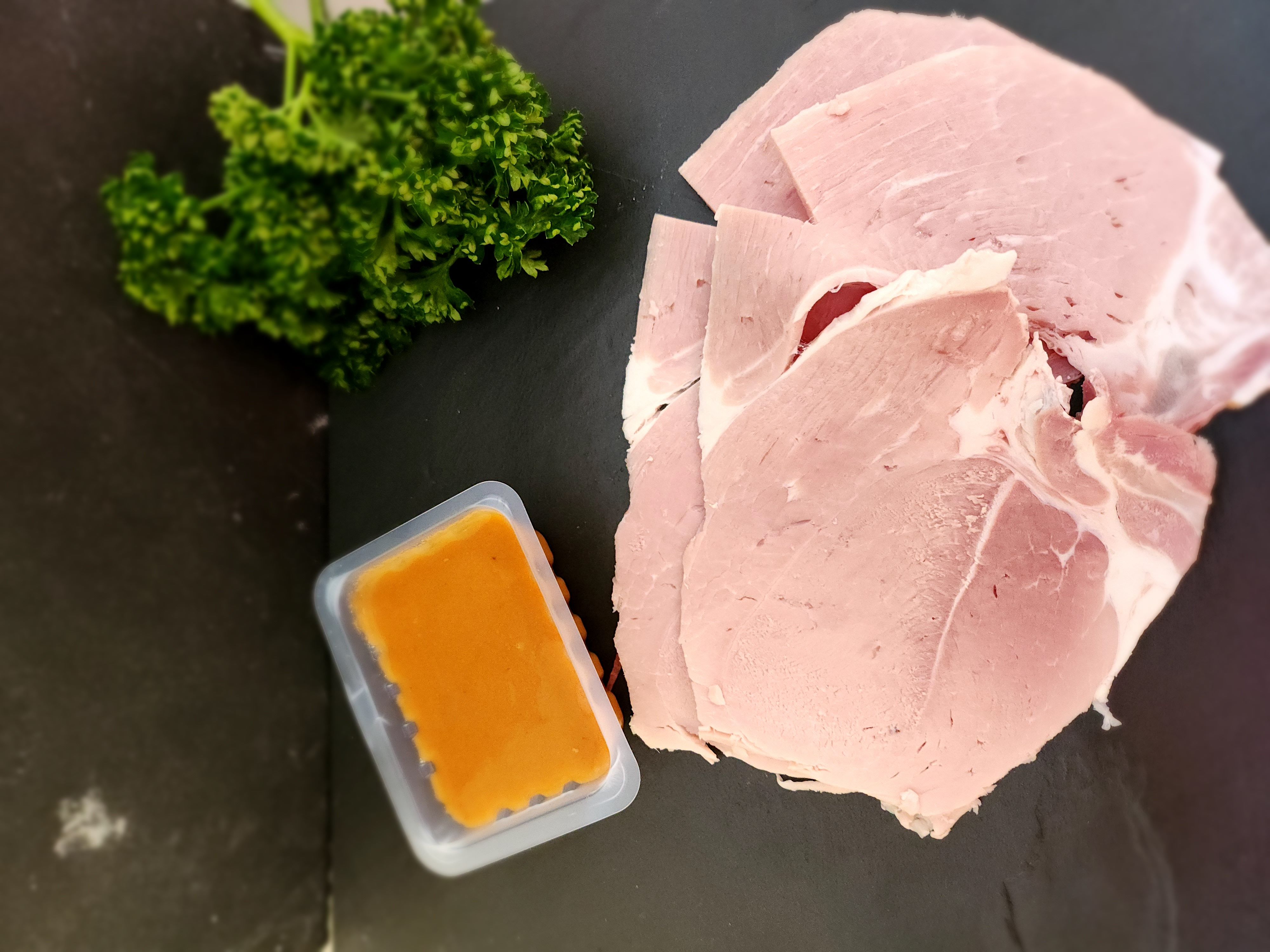 Jambon à l'os sauce Madère